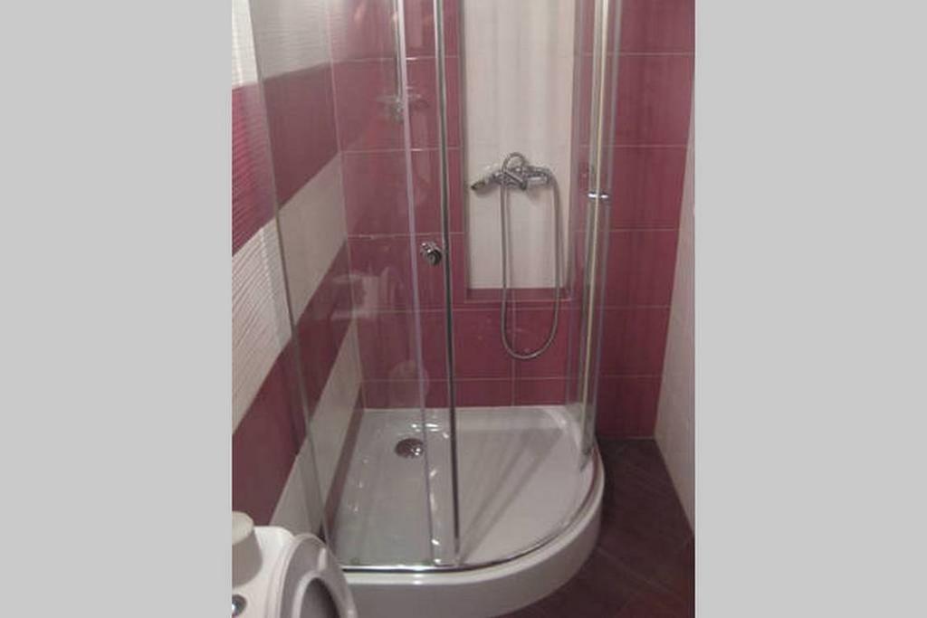 Ohiienka Apartment ลวีฟ ภายนอก รูปภาพ